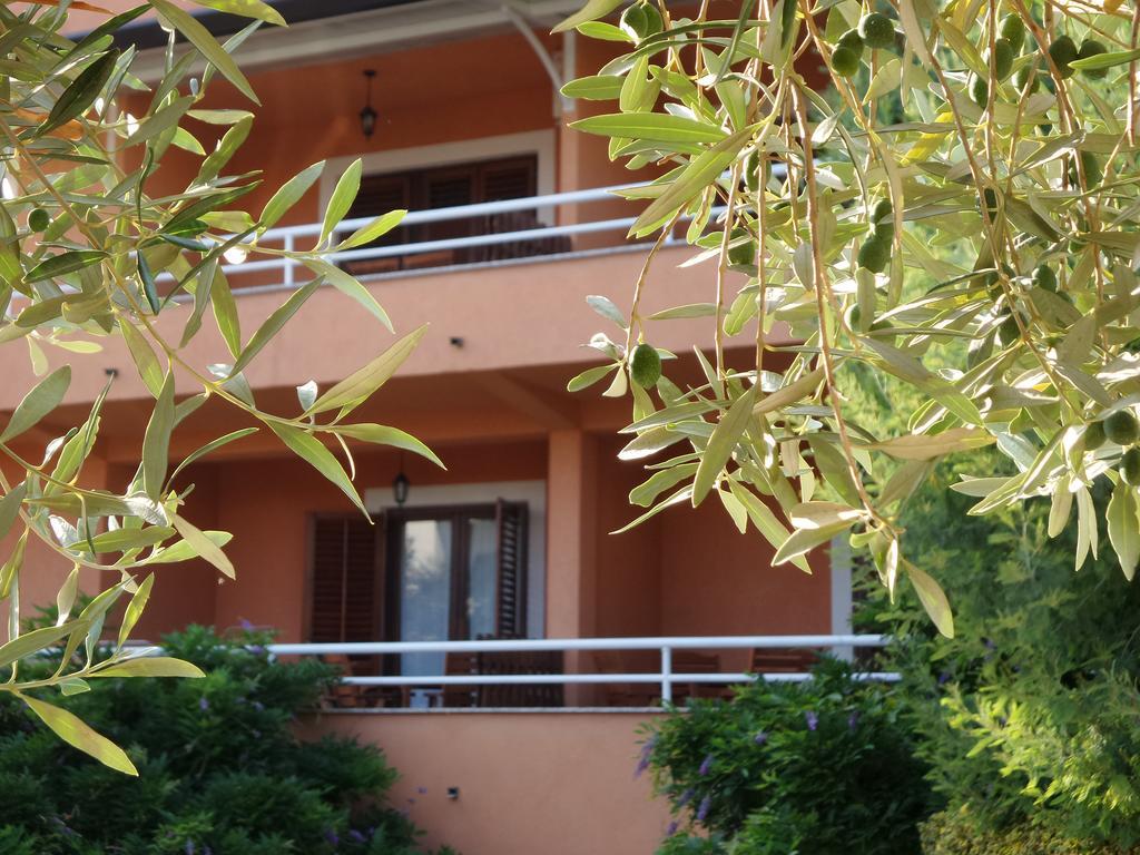 Apartmani Lina Umag Exterior foto