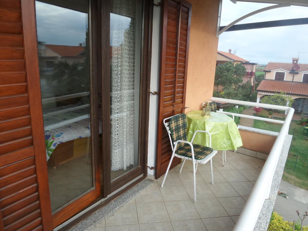 Apartmani Lina Umag Exterior foto