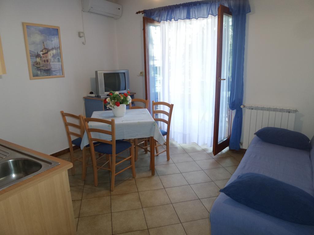 Apartmani Lina Umag Exterior foto