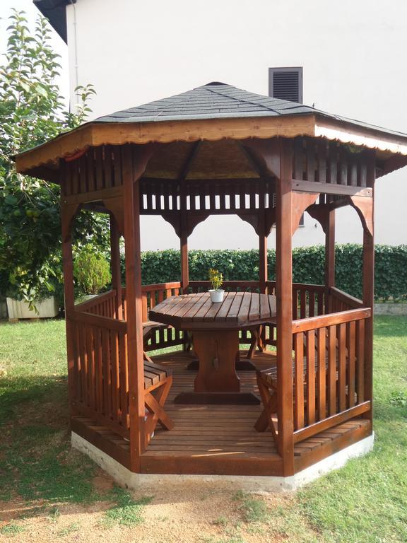 Apartmani Lina Umag Exterior foto