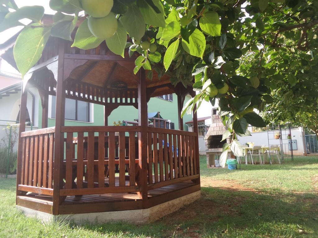 Apartmani Lina Umag Exterior foto
